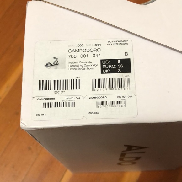 Brand new in box snakes skin sandals - Picture 4 of 8